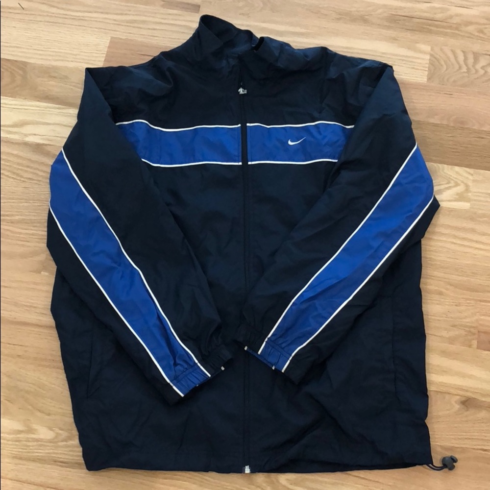 NIKE Men’s Windbreaker